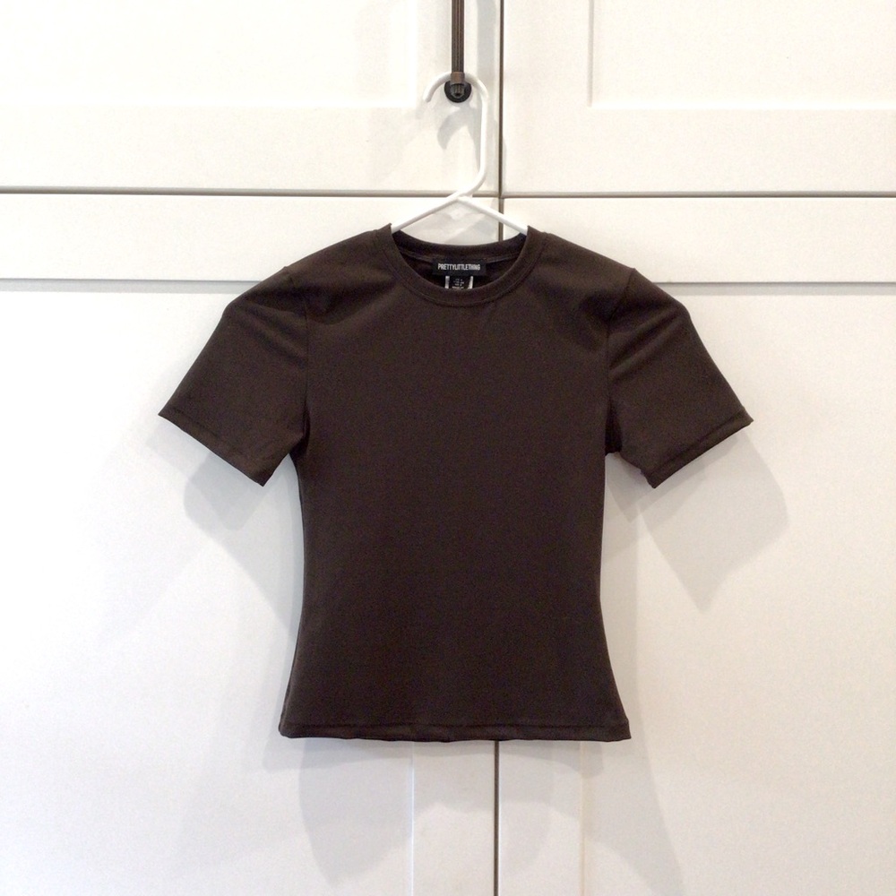 PrettyLittleThing Short Sleeve T-Shirt Size 2